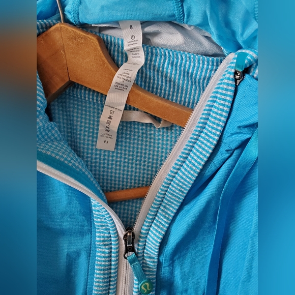 Lululemon Pro Active 2-in-1 jacketππ - Picture 3 of 4